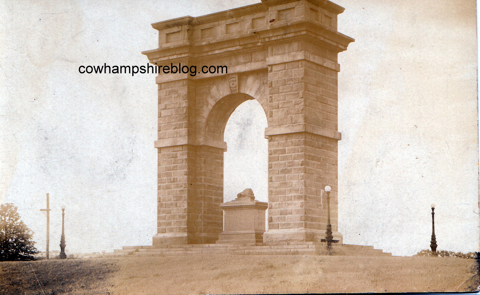 New Hampshire The Memorial Arch of Tilton Cow Hampshire