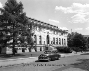 1940-1950 photograph of the Manchester City Library, photo by Pete Caikauskas Sr.