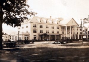 The "new" Hotel Randall (sign shows this name) in North Conway, prior to 1938 when it was sold and renamed o-----.