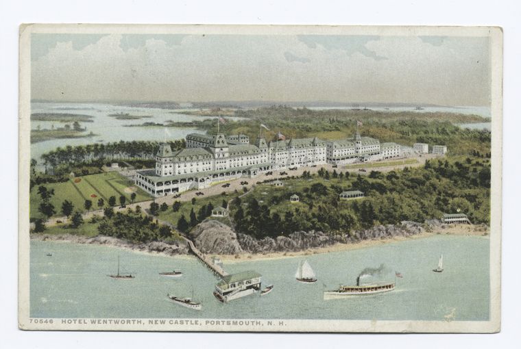 Old postcard of Hotel Wentworth in New Castle, New Hampshire